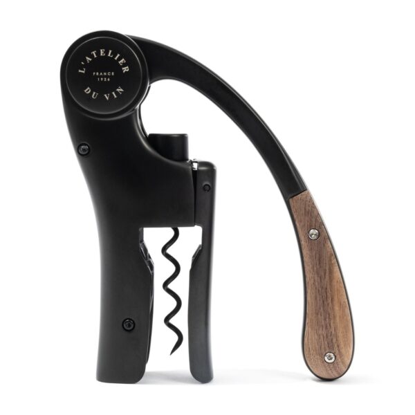 The Oeno Motion corkscrew in Wood & Black is a sommelier favourite. Durable, elegant, and smooth in motion – made for those who take wine seriously.