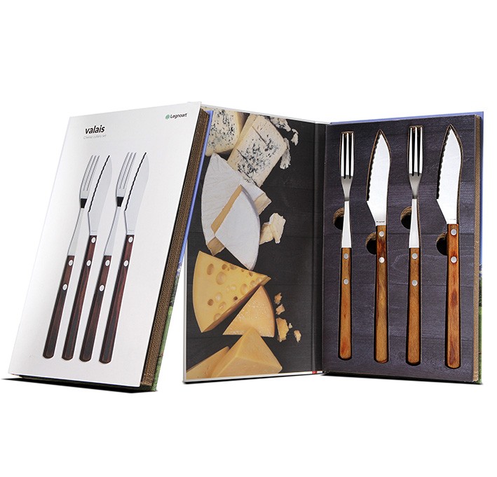 Luxe kaasbestek cadeau van Legnoart: Japans staal, Italiaans design en een chique boekverpakking. Voor kaasliefhebbers met smaak.