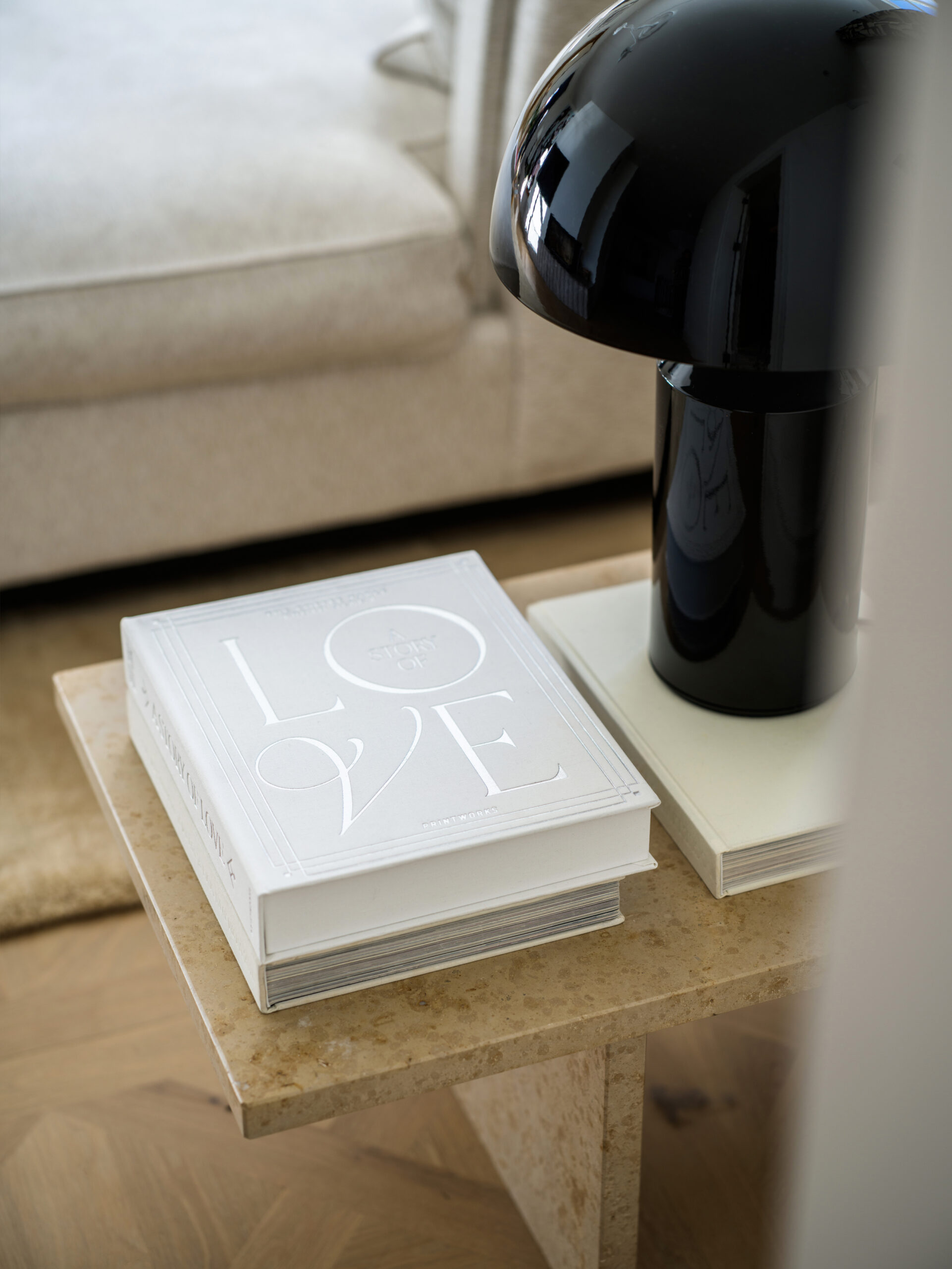 Luxury photo album with space for notes under each wedding picture