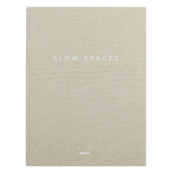 Slow Spaces – Linnen koffietafelboek met opbergruimte (XL) van Solulu