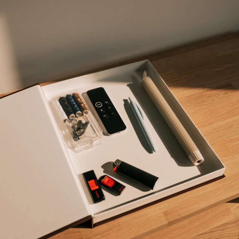 Slow spaces coffeetable book with space for all your clutter open book