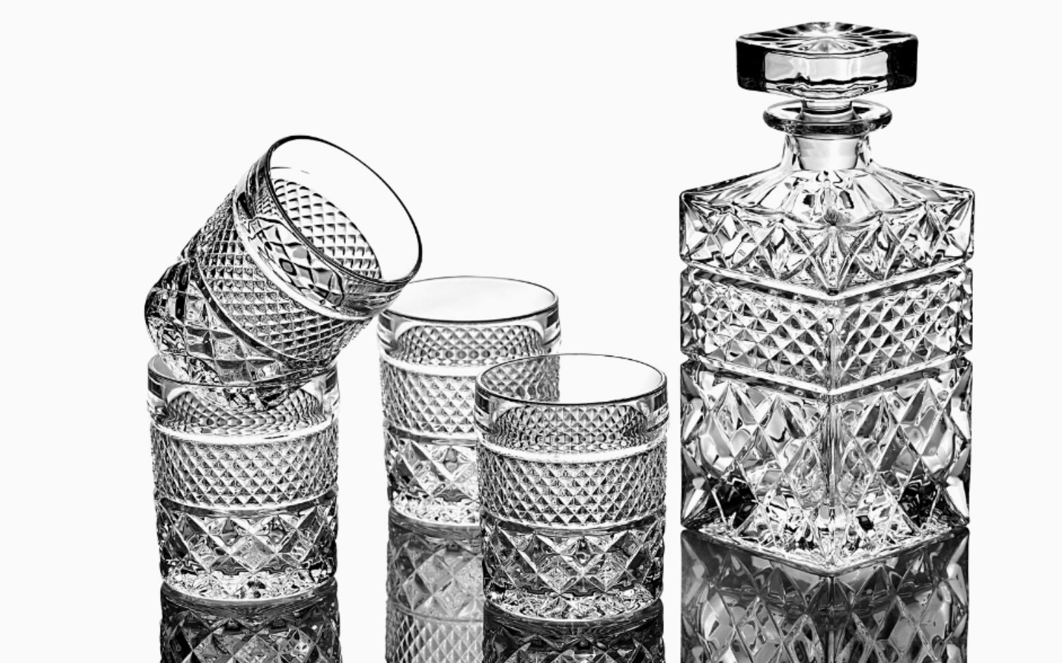 Whiskey Decanter with Glasses & Chilling Stones Gift Set used without whiskey 2