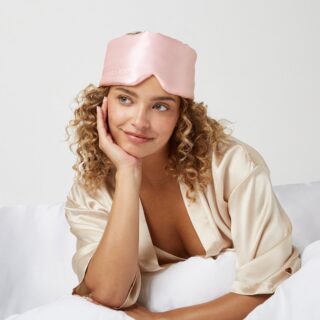 Luxe Zijden Slaapmasker – Dore & Rose Morden Ruby