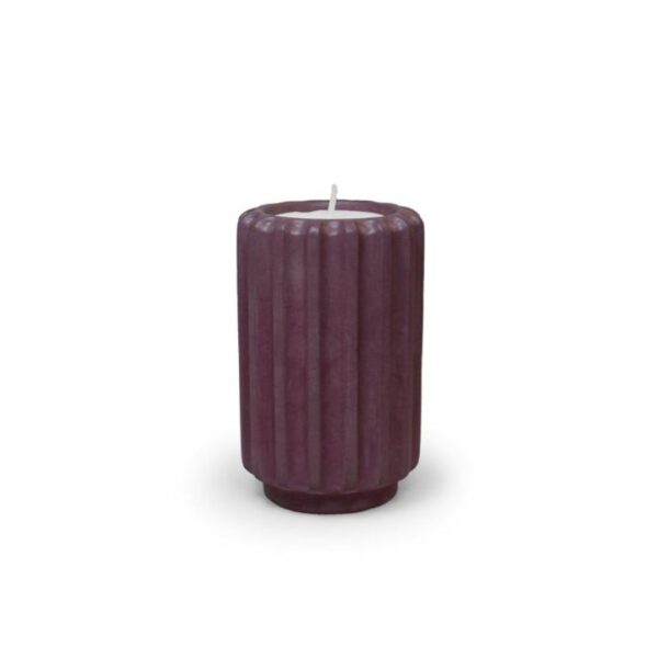 A light candle holder in a soft silk shade. The Dentelles tall design adds height, calm and elegance to your interior.