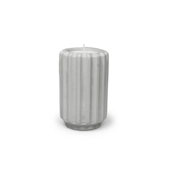 A light candle holder in a soft silk shade. The Dentelles tall design adds height, calm and elegance to your interior.