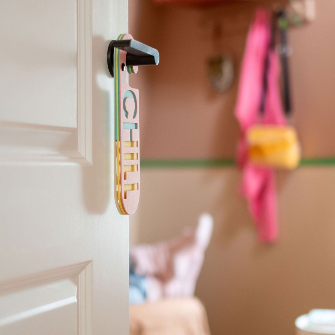 PUKI WUKI Deurhanger Chill / Work Roze & Wit