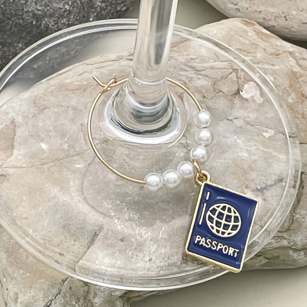 Als je wilt kan ik ook nog een iets scherpere eerste zin maken die beter converteert voor jouw doelgroep (hostess / dinner party / cadeau). Dat kan de klik- en koopkans nog iets verhogen.